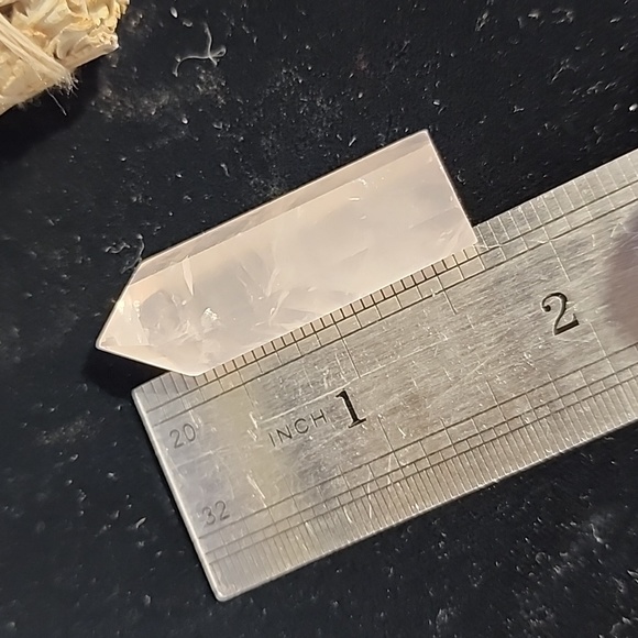 Romance Sage Bundle has dried rose petals  with Rose Quartz mini tower - Picture 4 of 6